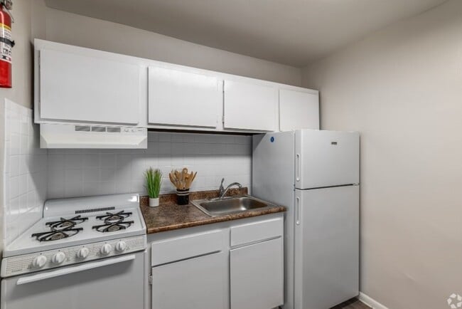 Photo - Jefferson Court Apartments