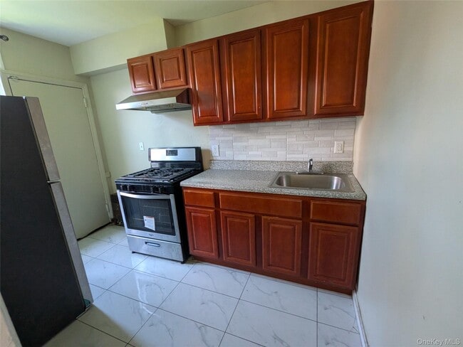 Photo - 206-07 Hillside Ave. Unit 2FL