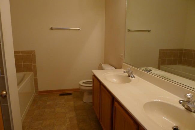 Photo - 1577 W Turtle Creek Ln