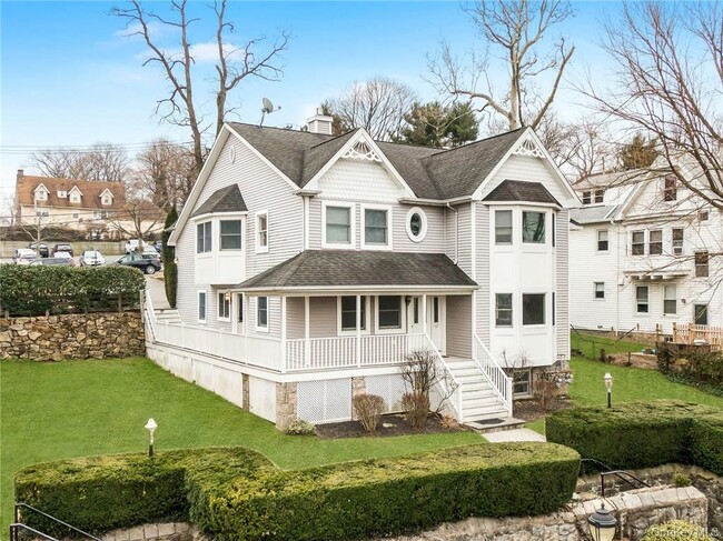 Building Photo - 122 Sagamore Rd Rental