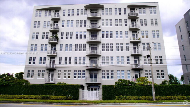 Building Photo - 1789 NE Miami Gardens Dr Unit W503 Rental