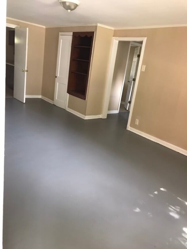 Building Photo - 447 Atkinson St Unit A