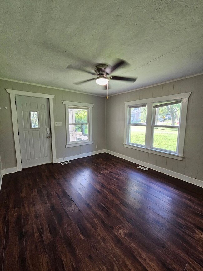 Photo - 2 bedroom | 1 Bathroom Home | Pets Welcome!