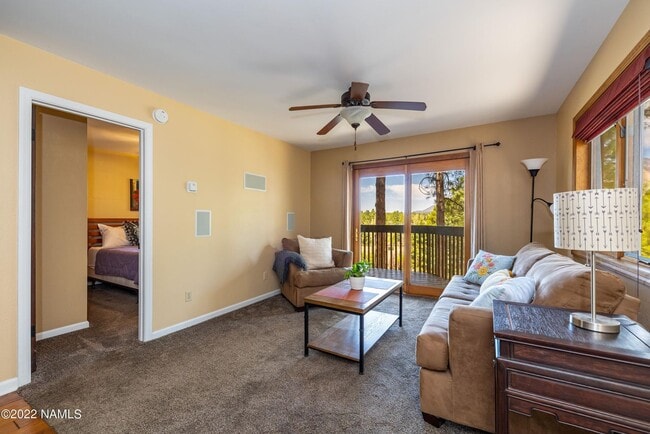 2605 N Pinon Ridge Dr