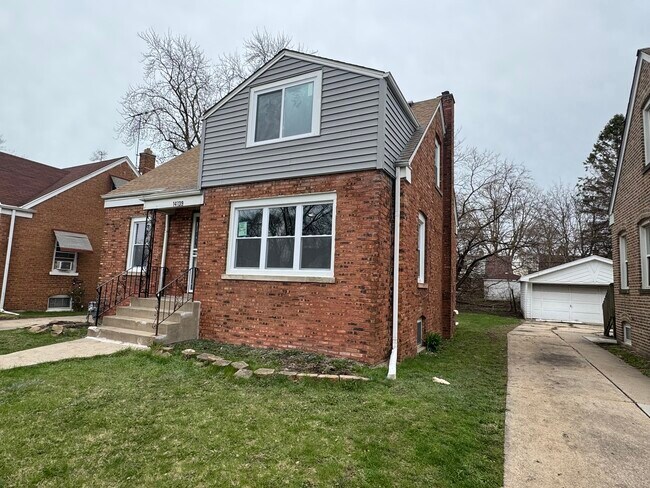 Photo - 14139 Manor Ave House