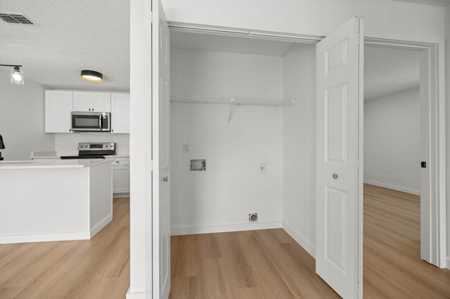 Photo - 5425 SE 30th Pl Apartamento