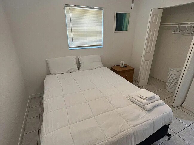 Photo - 9830 SW 183rd St