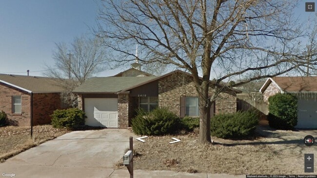 2410 Norwich Ave