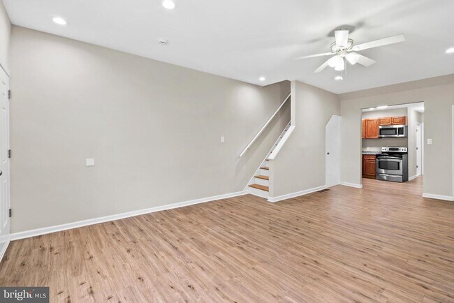 Photo - 1833 Fontain St