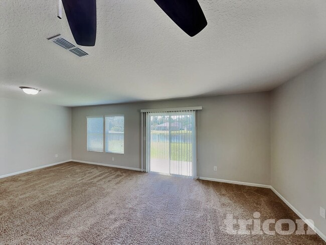 Photo - 464 Harley Dr