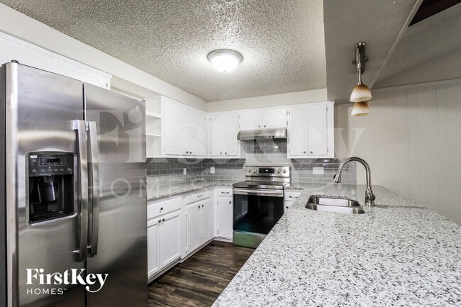 Photo - 2509 E Williamsburg Manor