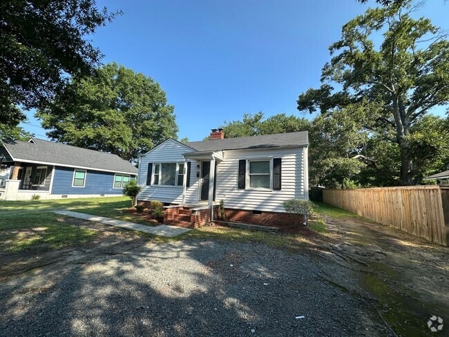 Building Photo - 610 Engleside St Rental