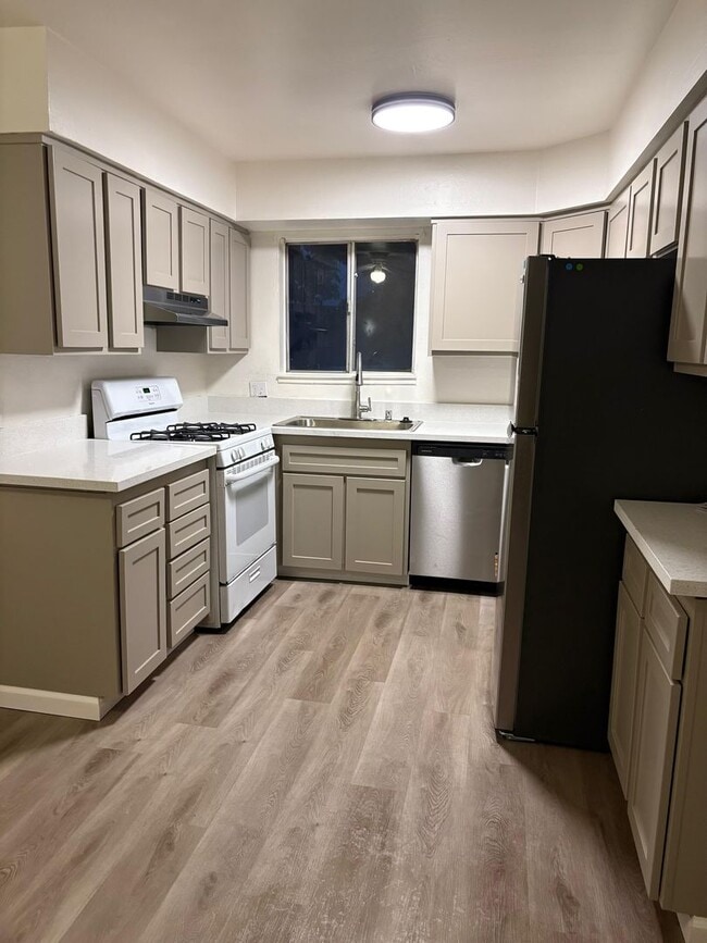 Photo - Renovated 3BD/2BA on Quiet Cul-de-Sac