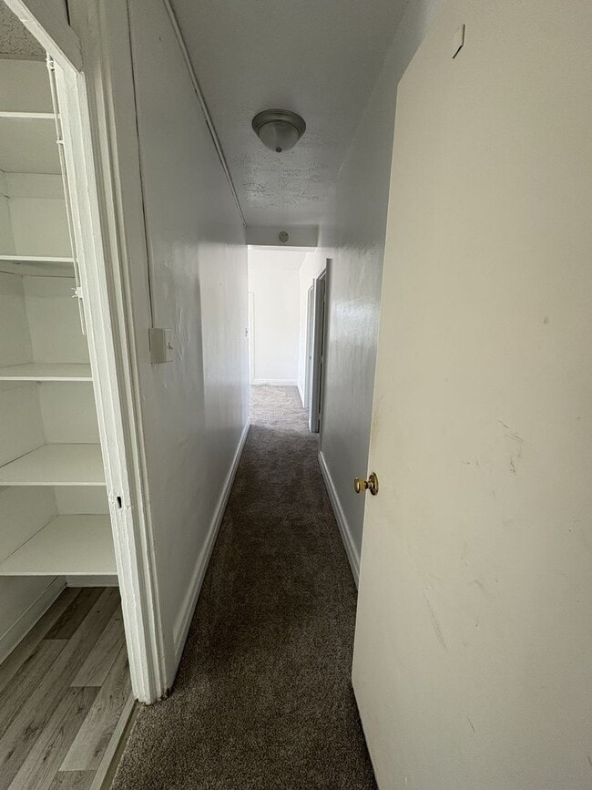 Photo - COMING SOON - Cozy Downtown Apartment in N...