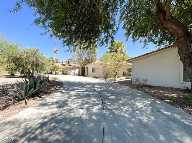 Photo - 5328 S Topaz St