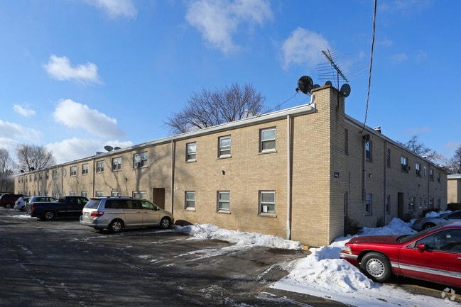 Photo - 55-77 E Strong St