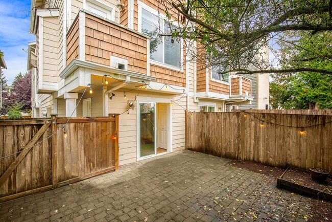 Photo - Lake City Townhouse 2 Bedroom 1.5 bath