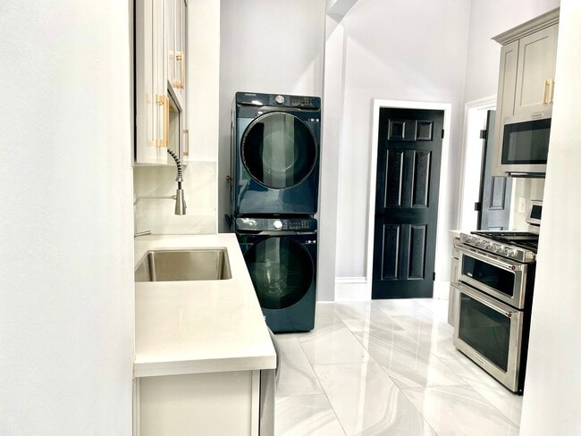 Photo - The Lauren Luxury Apartments