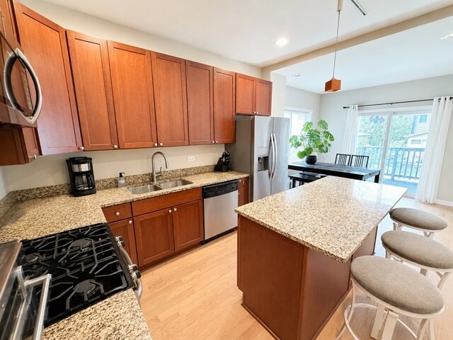 Photo - 1330 W Roscoe St Unit 1