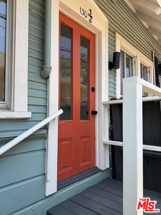 Building Photo - 130 S Ave 63 Unit 1/2