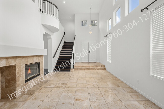 Photo - 2552 Sea Scape Glen