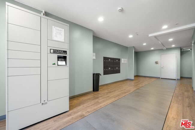 Photo - 1215 S Bedford St Unit 105