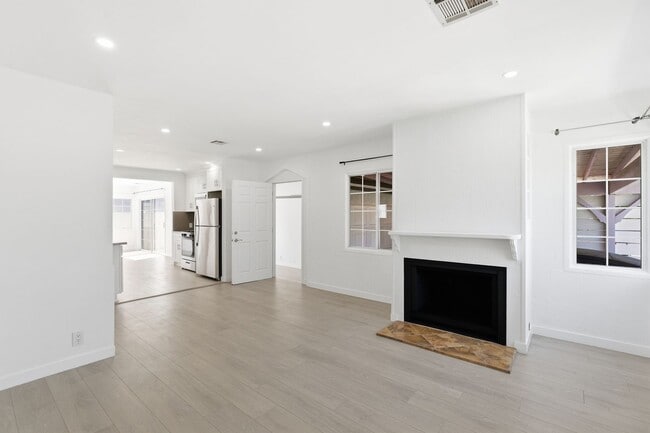 Photo - Beautiful modern 3 Bed + 2 Bath House + Den/Office & Backyard