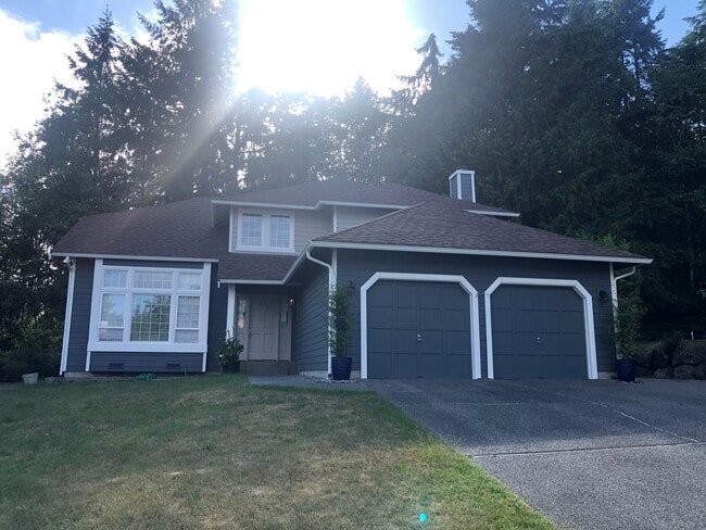 Photo - 10918 Crocus Pl NW House