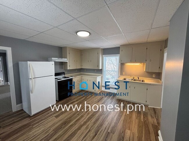 Building Photo - 47 James St Unit 2