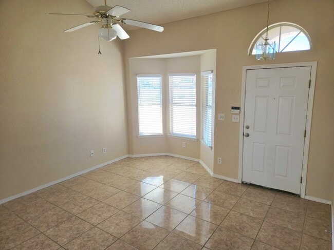 Photo - 10493 Kirkland St