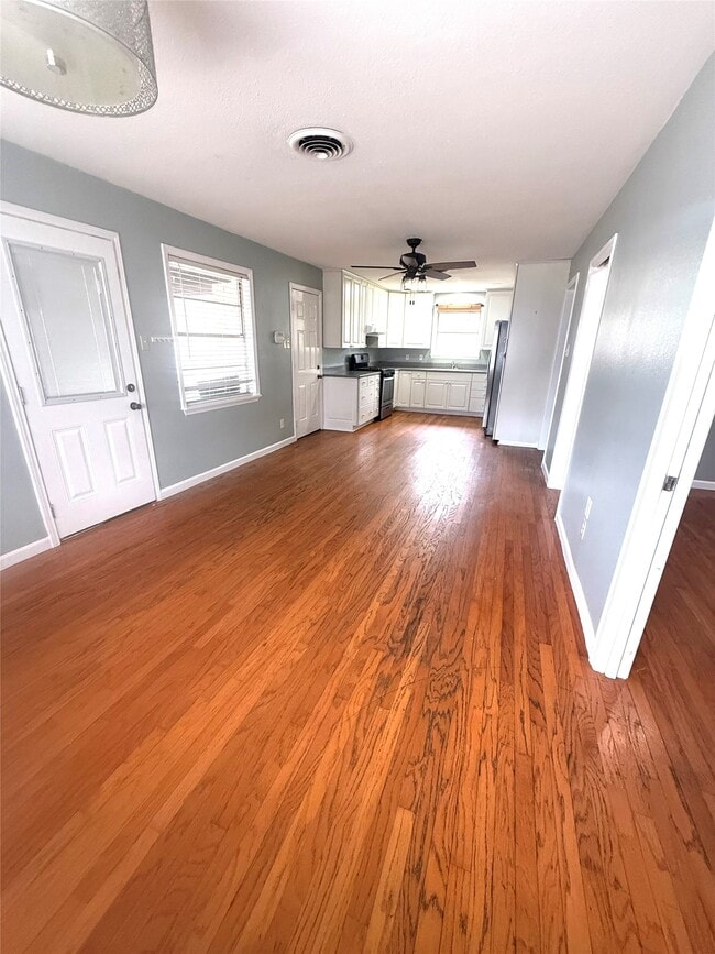 Photo - 12 Willow Ln