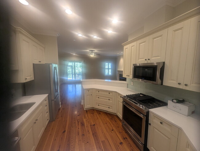 Photo - 1887 Pierce St