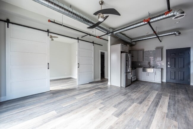 Photo - 490 Pearl St Unit 3