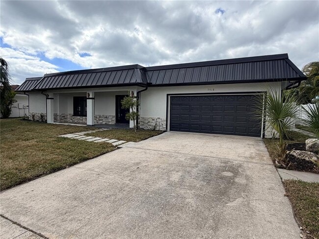 Photo - 3918 Doral Dr