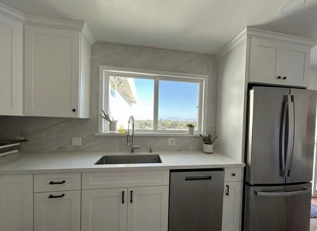 Photo - 635 River View Dr