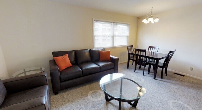 Photo - 608 S State Street