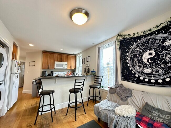 836 Huntington Ave