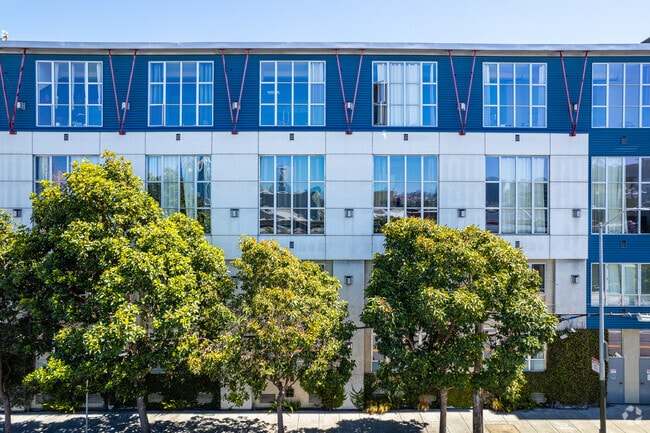 Alt. Exterior - The Grid SoMa