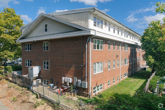 Photo - Chestnut Hollow Apartments