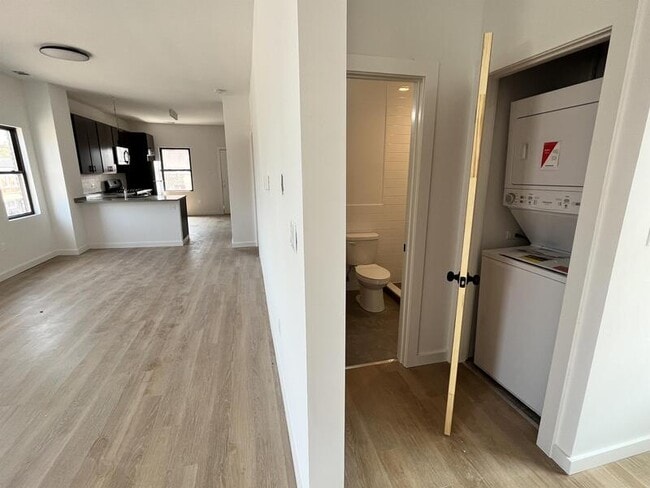 Photo - 1005 W 32nd St