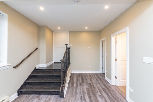 Photo - 1511 W Albion Ave Unit G