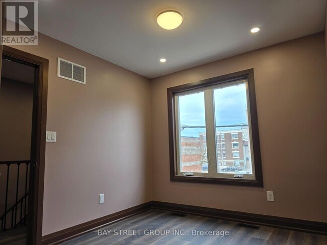 Photo - 108 Chatham Ave