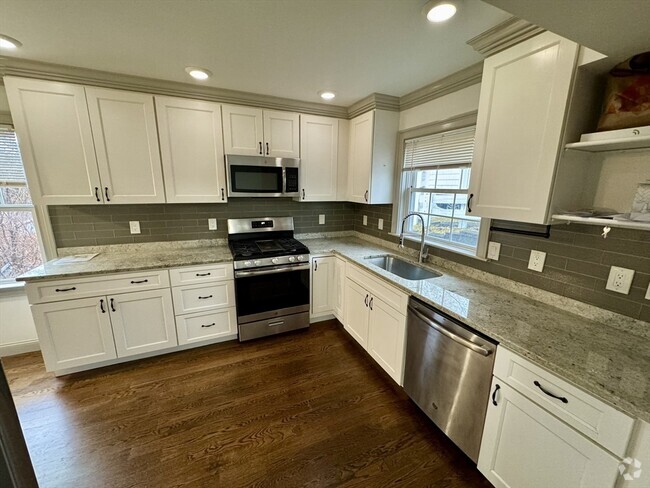 Building Photo - 2601 Washington St Unit 1 Rental
