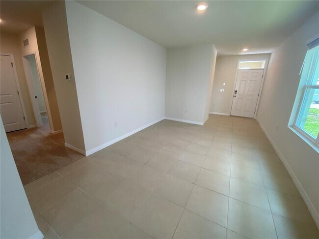 Photo - 32704 Canyonlands Dr