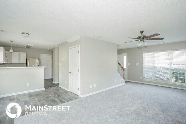 Photo - 135 Bellelaine Dr