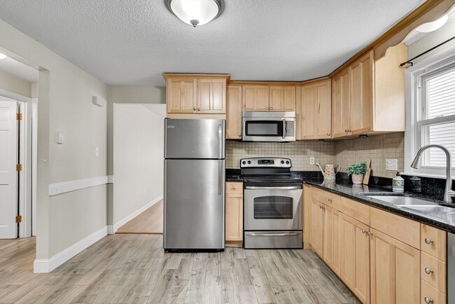 Building Photo - 140 Madison Ave Unit 140