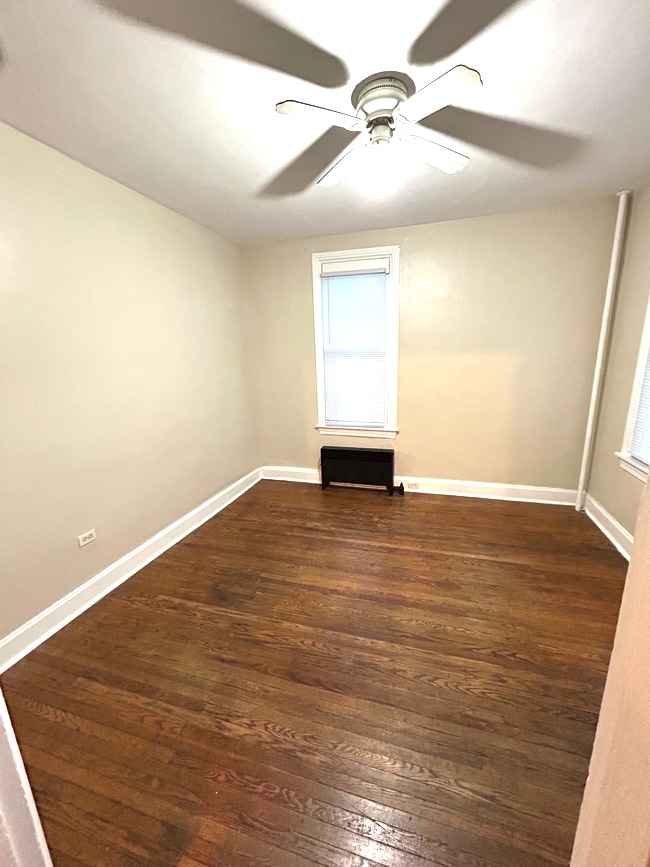 Bedroom - 537 2nd St Unit 1