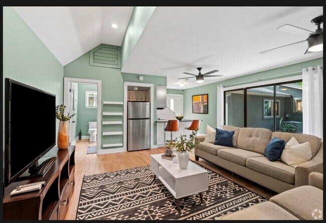 Building Photo - 2507 S 6th St Rental