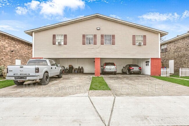 Photo - 929 Monterey Ct W Unit A