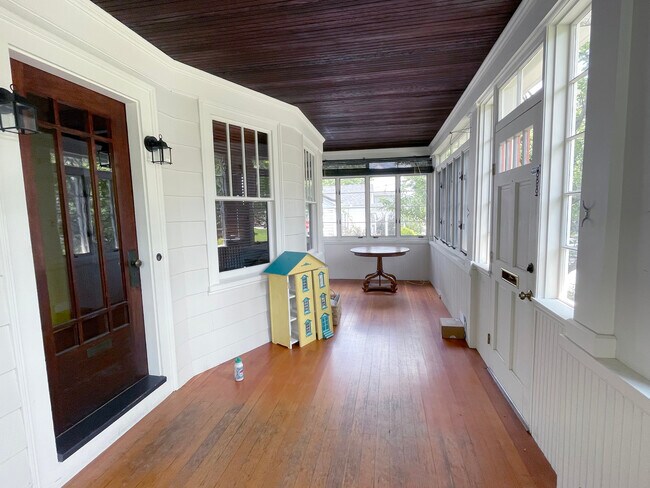 Photo - 231 Lafayette St